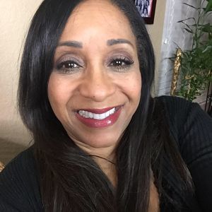 Meet your Posher, Eve